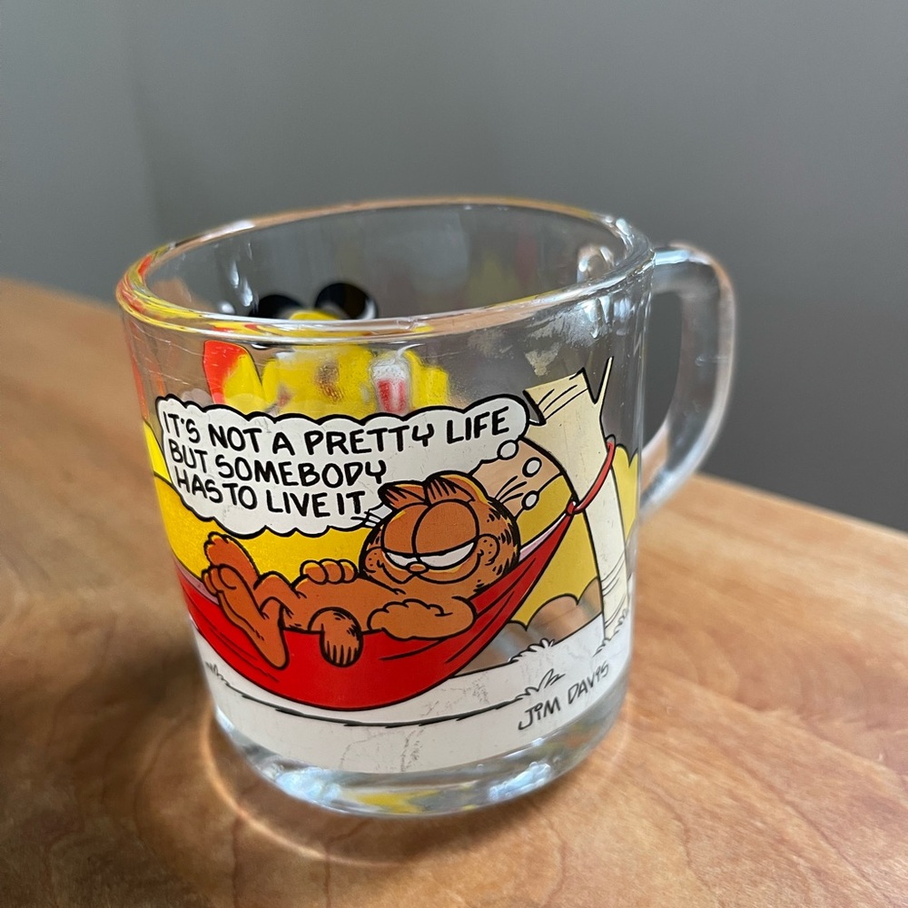 Vintage 1978 McDonalds Garfield Odie Glass 3.5" Mug It’s Not A Pretty Life